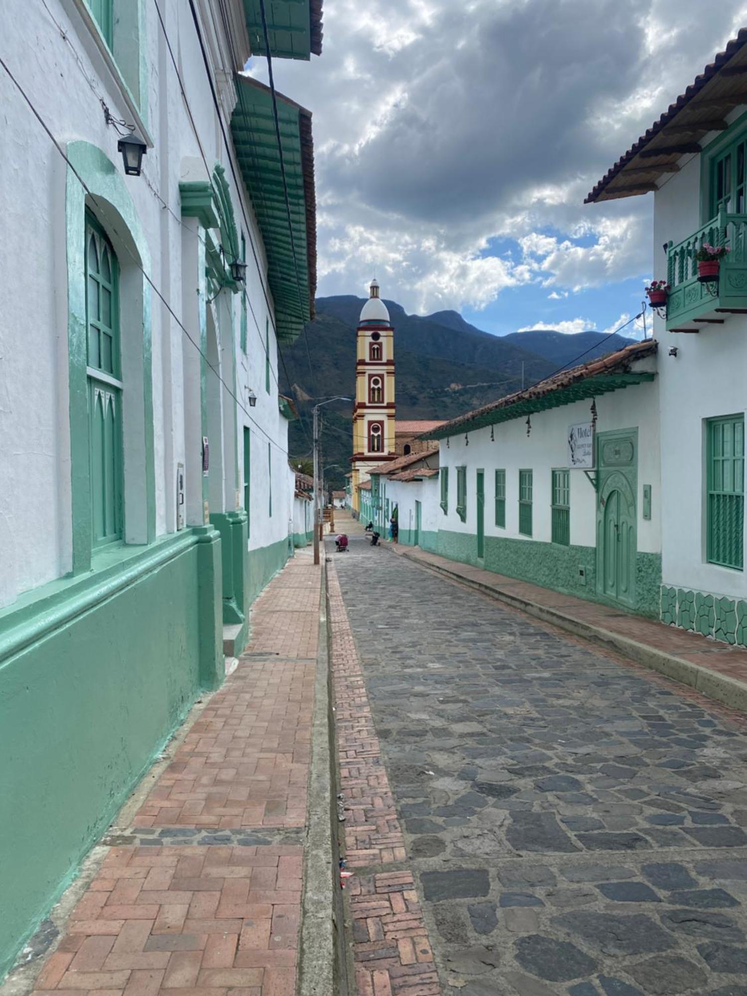 Gll Hotel El Cocuy Exteriör bild